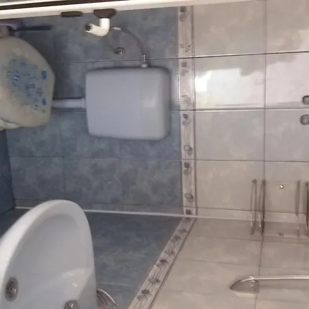 Kostadinovi 3*