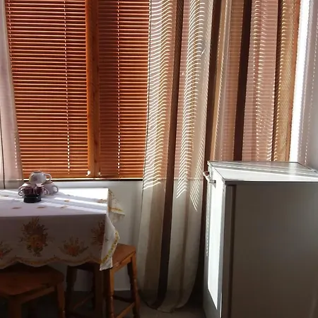 Kostadinovi 3*